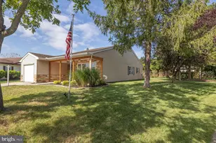 4 Narberth Pl, Southampton, NJ 08088 - Photo 1