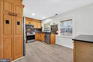 6 Sherwood Ln, Willingboro, NJ 08046 - Photo 4