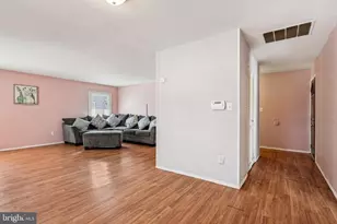 32 Millbrook Dr, Willingboro, NJ 08046 - Photo 10