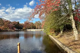 227 E Lake Blvd, Medford, NJ 08055 - Photo 4