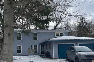 5 Surrey Ct, Mount Holly, NJ 08060 - Photo 1