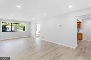 36 Viburnum Ln, Mount Laurel, NJ 08054 - Photo 6