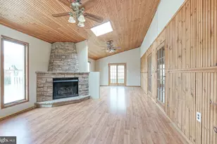 26 Elderberry Ln, Willingboro, NJ 08046 - Photo 4