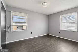 42 Maplewick Ln, Willingboro, NJ 08046 - Photo 10