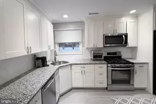 1919 Creek Rd, Hainesport, NJ 08036 - Photo 4