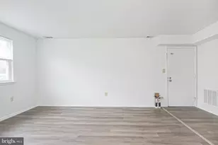 10 Florence Tollgate Pl, Burlington, NJ 08016 - Photo 10