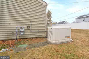 33 Belmont Ln, Willingboro, NJ 08046 - Photo 32