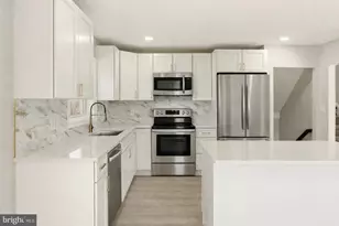 102 Dawn Dr, Mount Holly, NJ 08060 - Photo 10