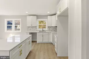 102 Dawn Dr, Mount Holly, NJ 08060 - Photo 10