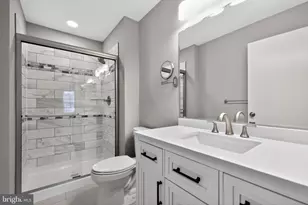 901 Saxony Dr, Mount Laurel, NJ 08054 - Photo 10