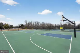 901 Saxony Dr, Mount Laurel, NJ 08054 - Photo 16