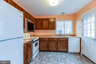 9 Westminster Dr S, Southampton, NJ 08088 - Photo 12