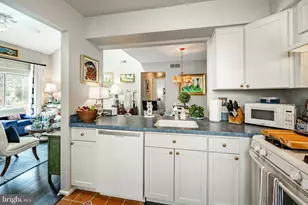 308 Sedgefield Dr, Mount Laurel, NJ 08054 - Photo 6