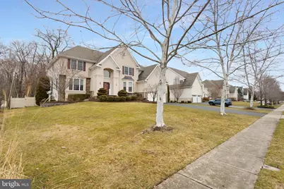 9 Foxcroft Way, Mount Laurel, NJ 08054 - Photo 2