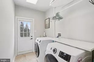 1 Cranbury Hill Ct, Mount Laurel, NJ 08054 - Photo 36