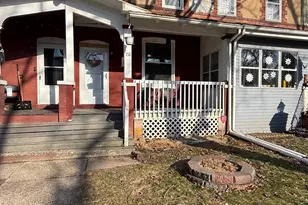 152 7th Ave, Florence, NJ 08554 - Photo 1