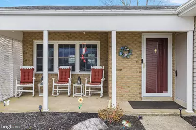 47 Chatham Place, Southampton, NJ 08088 - Photo 4