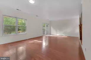 23 E Oleander Dr, Mount Laurel, NJ 08054 - Photo 4