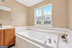 14 Wood View Dr, Mount Laurel, NJ 08054 - Photo 46