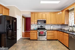 14 Wood View Dr, Mount Laurel, NJ 08054 - Photo 14