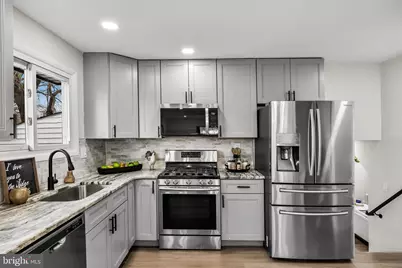 301 Cardinal Road, Beverly, NJ 08010 - Photo 10