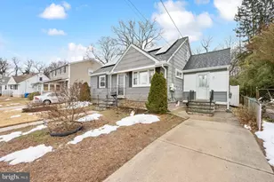 441 Independence Dr, Burlington, NJ 08016 - Photo 2