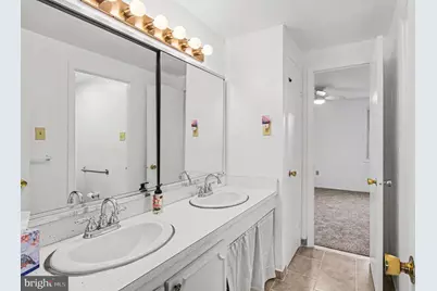 70 Rittenhouse Drive, Willingboro, NJ 08046 - Photo 20