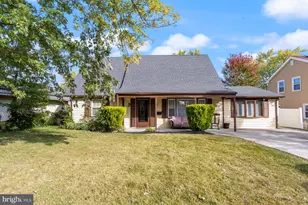 38 Hamilton Ln, Willingboro, NJ 08046 - Photo 2