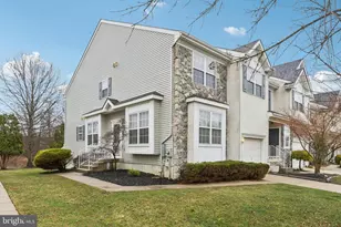 78 Chapel Hill Rd, Mount Laurel, NJ 08054 - Photo 1