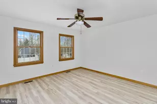 20 Bunting Bridge Rd, Cookstown, NJ 08511 - Photo 14