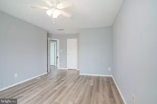 401 Jamestown Ct, Mount Laurel, NJ 08054 - Photo 24