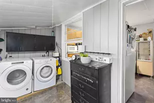 51 Mary St, Bordentown, NJ 08505 - Photo 16