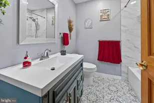 3 Meadowrue Dr, Mount Laurel, NJ 08054 - Photo 16