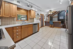 3 Meadowrue Dr, Mount Laurel, NJ 08054 - Photo 6