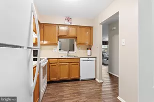 1701 Steeplebush Terrace, Mount Laurel, NJ 08054 - Photo 8