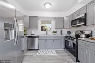 30 Tipton Ln, Willingboro, NJ 08046 - Photo 10