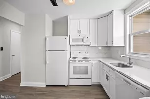 27 Florence Tollgate Pl, Burlington, NJ 08016 - Photo 10