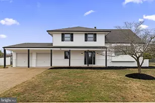 14 Montclair Dr, Delran, NJ 08075 - Photo 2