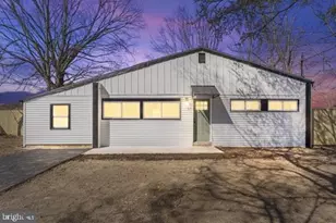 19 Crescent Dr, Browns Mills, NJ 08015 - Photo 2