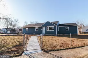 35 Farnsworth Ave, Maple Shade, NJ 08052 - Photo 2