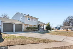 25 Latimer Way, Burlington, NJ 08016 - Photo 1