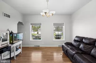 202 Union St, Bordentown, NJ 08505 - Photo 12