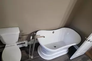 1639 Perkins Ln, Beverly, NJ 08010 - Photo 10