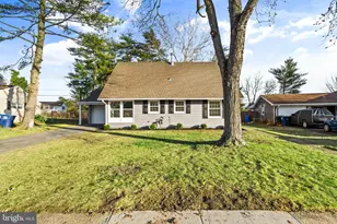 90 Pheasant Ln, Willingboro, NJ 08046 - Photo 2