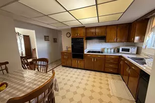 11 Grand Ave, Trenton, NJ 08620 - Photo 16