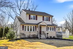 242 Center St, Moorestown, NJ 08057 - Photo 2