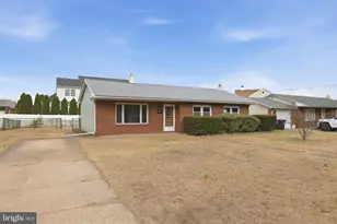 521 Leon Ave, Delran, NJ 08075 - Photo 2