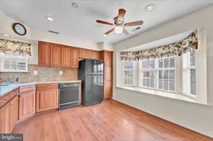 310 Moonseed Pl, Mount Laurel, NJ 08054 - Photo 6