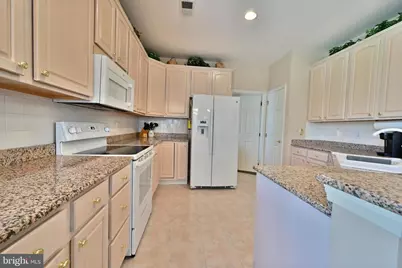 17 Barbary Lane, Mansfield Township, NJ 08022 - Photo 4