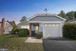 19 Stamford Pl, Southampton, NJ 08088 - Photo 2